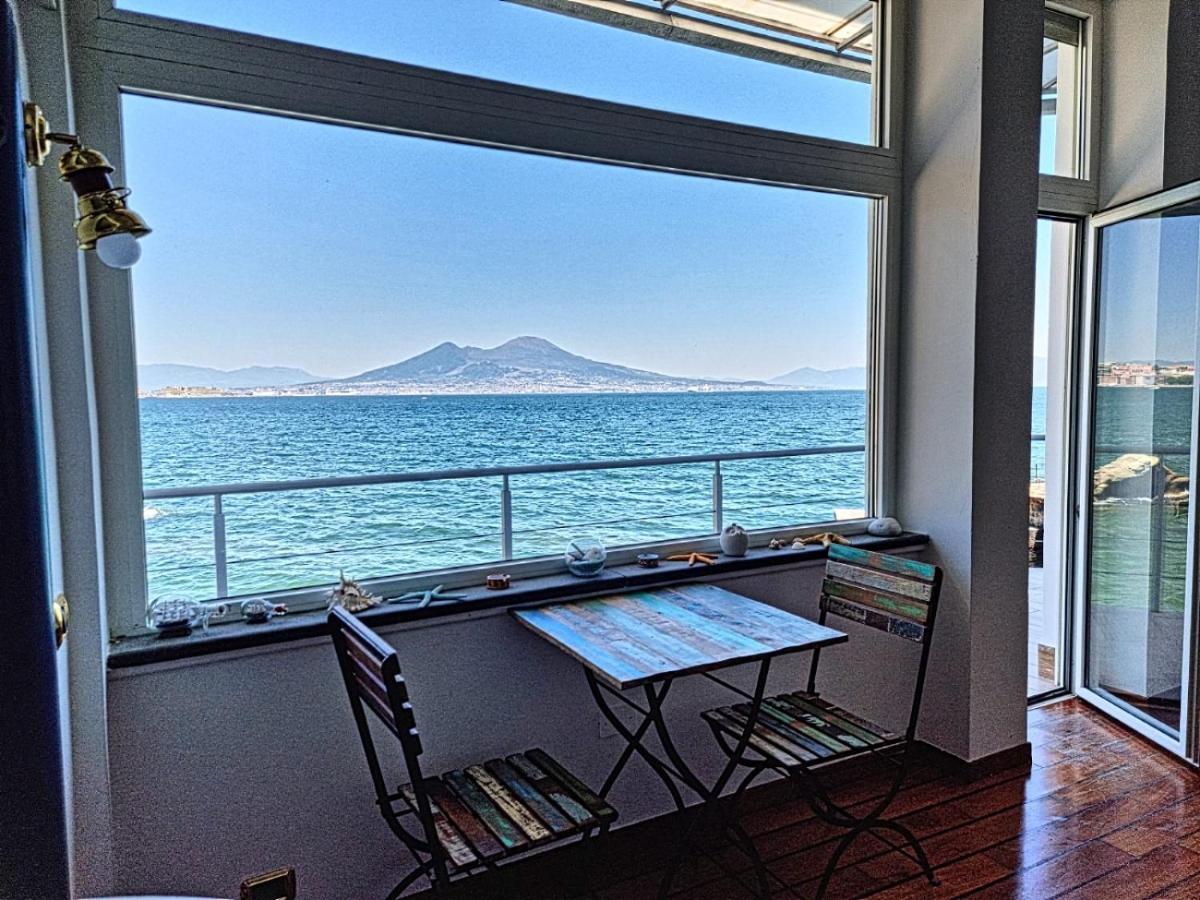 La Casa Sull' Acqua Apartment เนเปิลส์ ภายนอก รูปภาพ